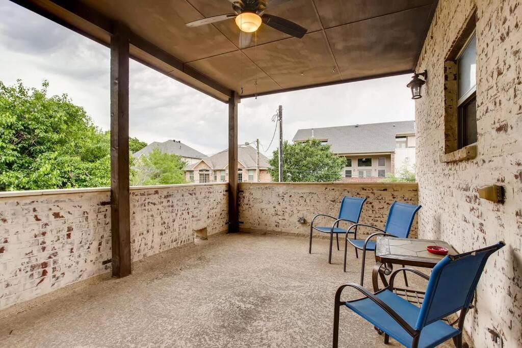 Business Friendly 3 Story Duplex Mins To Bars And Shops Villa Dallas Luaran gambar